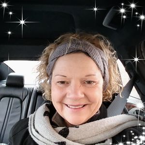 Meet your Posher, Connie